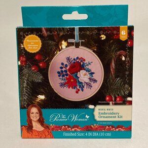 Pioneer Woman Embroidery Christmas Ornament Kit Wishful Winter Floral NIB